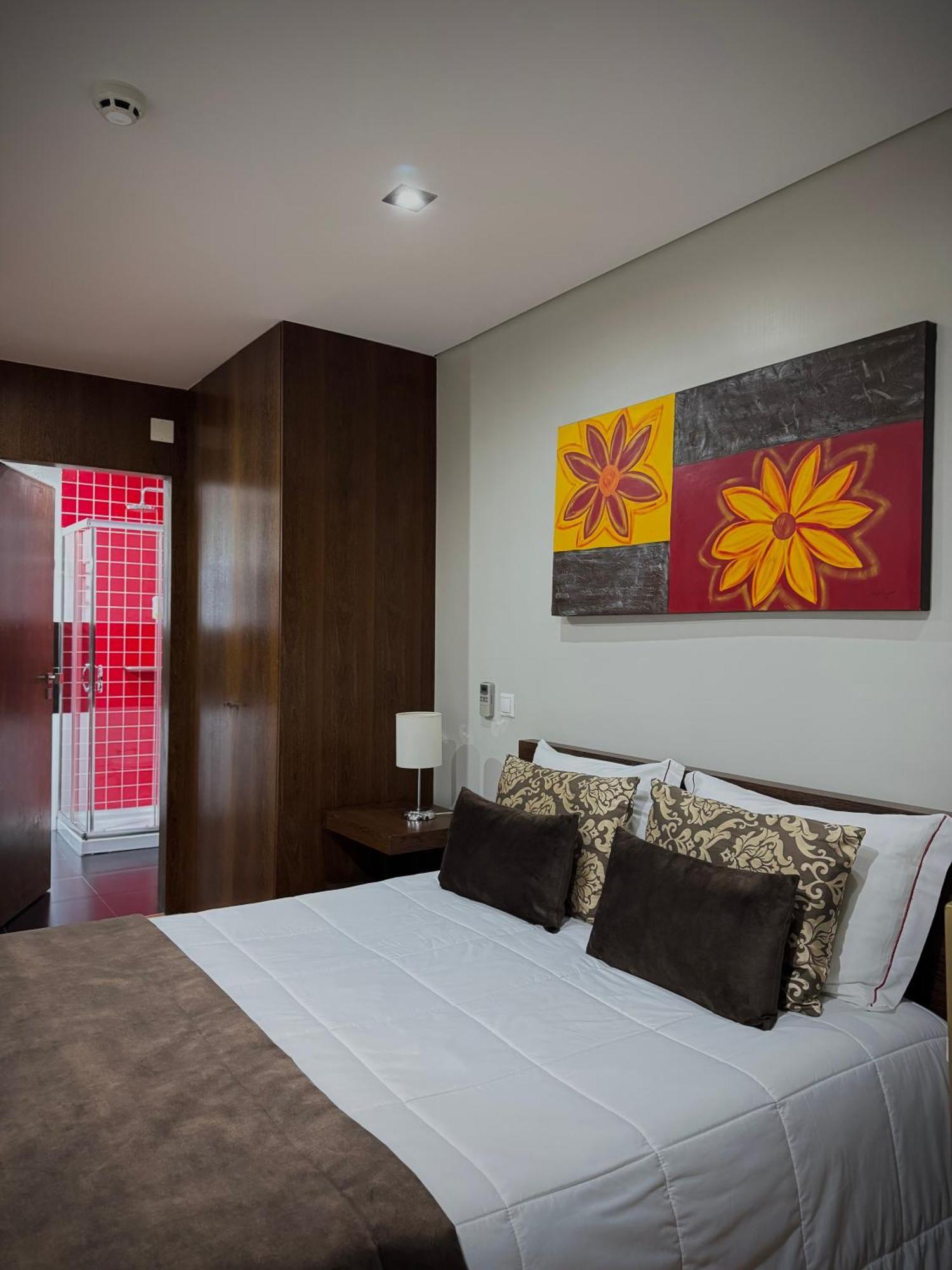 Hotel Alendouro มาเซโด เด กาบาเลย์รอส ภายนอก รูปภาพ